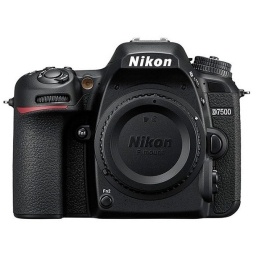 Camara Nikon D7500 solo cuerpo